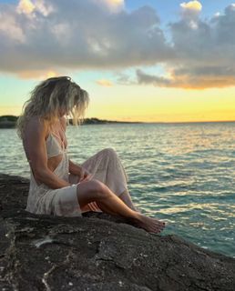 Shantel VanSanten feet photo 9