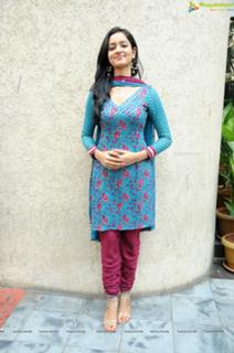 Shanvi Srivastava feet photo 7