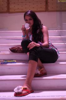 Shanvi Srivastava feet photo 10