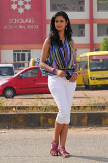 Shanvi Srivastava feet photo 16