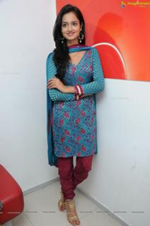 Shanvi Srivastava feet photo 1