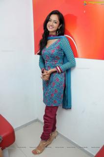 Shanvi Srivastava feet photo 19