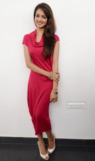 Shanvi Srivastava feet photo 10