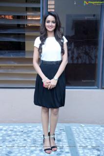 Shanvi Srivastava feet photo 3