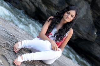 Shanvi Srivastava feet photo 20