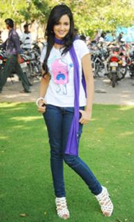 Shanvi Srivastava feet photo 14