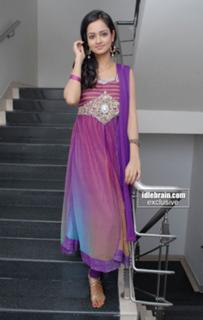 Shanvi Srivastava feet photo 2