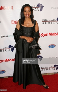 Shari Headley feet photo 4