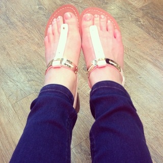 Sharla in Japan feet photo 1