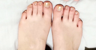 Sharla in Japan feet photo 12
