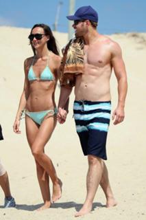 Sharni Vinson feet photo thumbnail