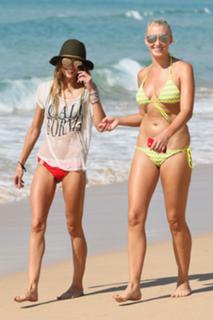 Sharni Vinson feet photo thumbnail