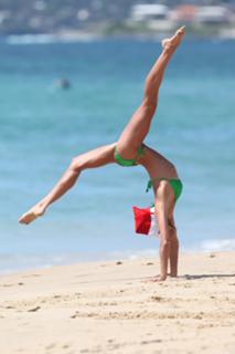 Sharni Vinson feet photo thumbnail