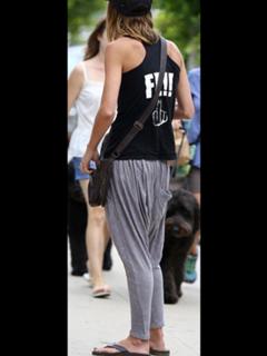 Sharni Vinson feet photo thumbnail