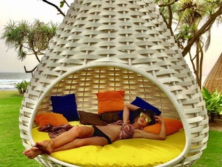 Sharni Vinson feet photo thumbnail