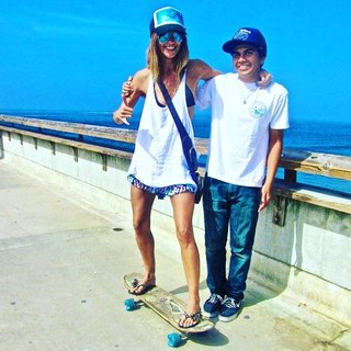 Sharni Vinson feet photo thumbnail