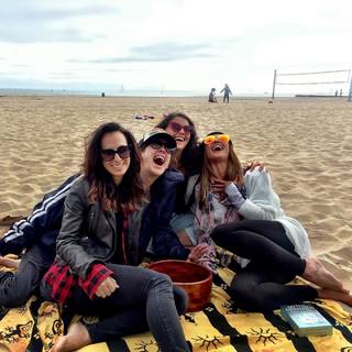 Sharni Vinson feet photo thumbnail