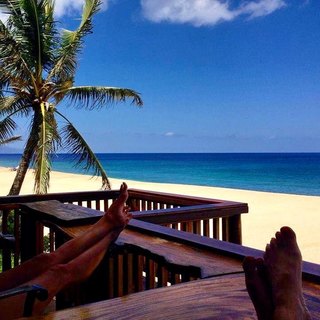 Sharni Vinson feet photo thumbnail