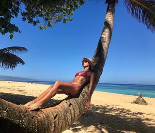 Sharni Vinson feet photo thumbnail