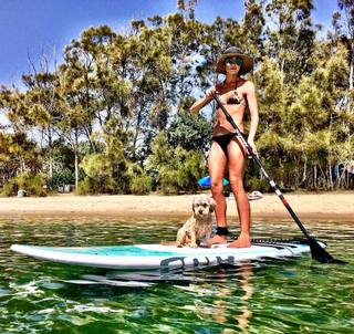 Sharni Vinson feet photo thumbnail