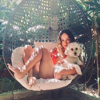 Sharni Vinson feet photo thumbnail