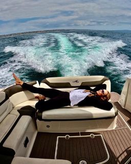 Sharni Vinson feet photo thumbnail