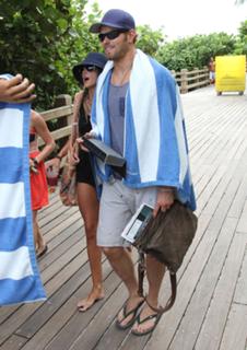 Sharni Vinson feet photo thumbnail