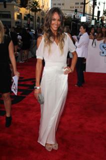Sharni Vinson feet photo thumbnail