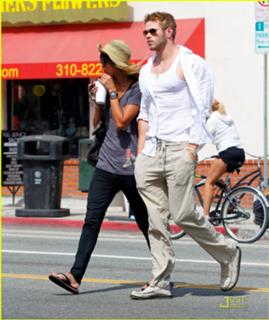 Sharni Vinson feet photo thumbnail