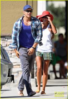 Sharni Vinson feet photo thumbnail