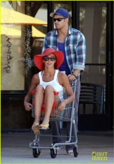 Sharni Vinson feet photo thumbnail