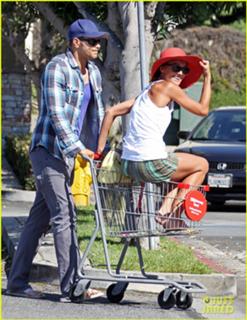 Sharni Vinson feet photo thumbnail