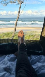 Sharni Vinson feet photo thumbnail