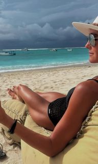 Sharni Vinson feet photo thumbnail