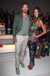 Sharni Vinson feet photo thumbnail