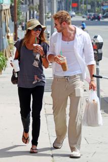 Sharni Vinson feet photo thumbnail