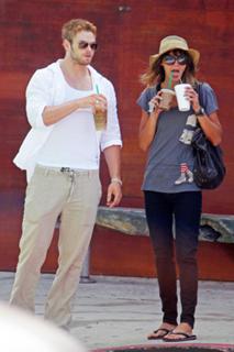 Sharni Vinson feet photo thumbnail