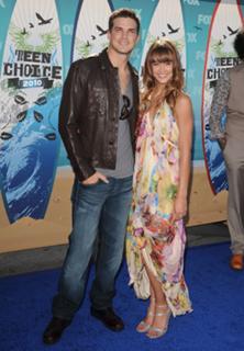 Sharni Vinson feet photo thumbnail