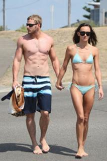 Sharni Vinson feet photo thumbnail