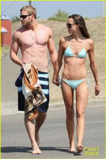 Sharni Vinson feet photo thumbnail