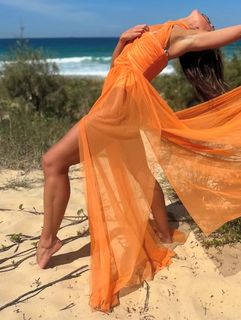 Sharni Vinson feet photo thumbnail