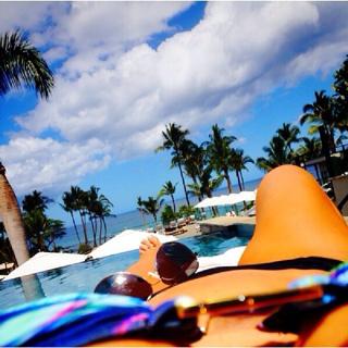 Sharon Case feet photo 1