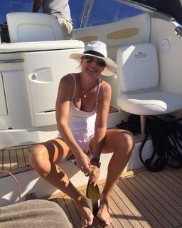 Sharon Case feet photo 9
