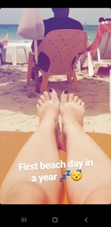 Sharon Dubois feet photo thumbnail