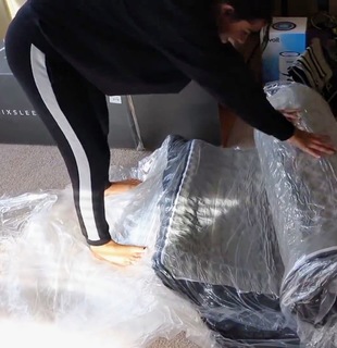 Sharon Dubois feet photo thumbnail