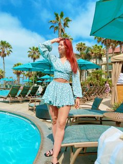 Sharon Dubois feet photo thumbnail