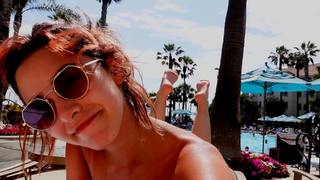 Sharon Dubois feet photo thumbnail