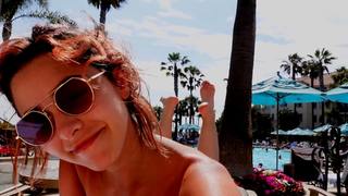 Sharon Dubois feet photo thumbnail