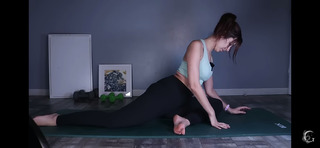 Sharon Dubois feet photo thumbnail