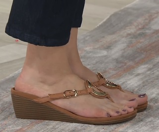 Sharon Faetsch feet photo 16